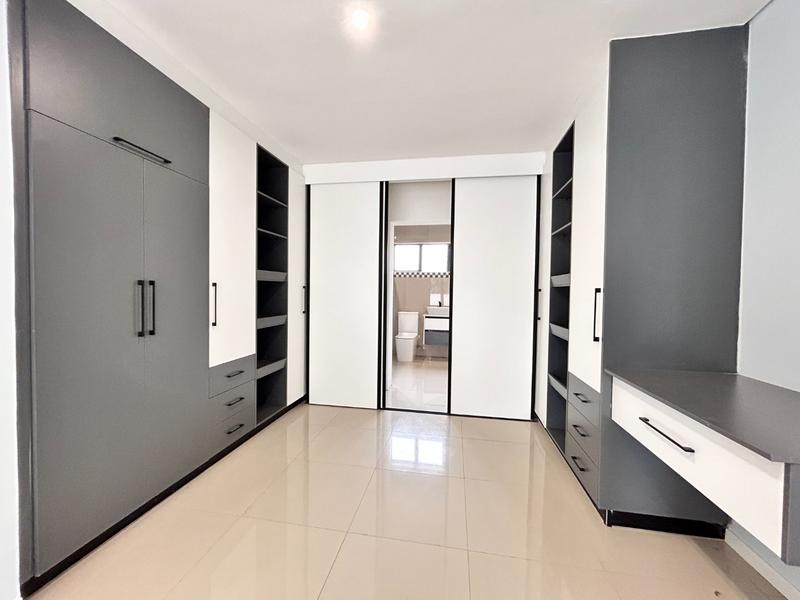 5 Bedroom Property for Sale in Melodie North West